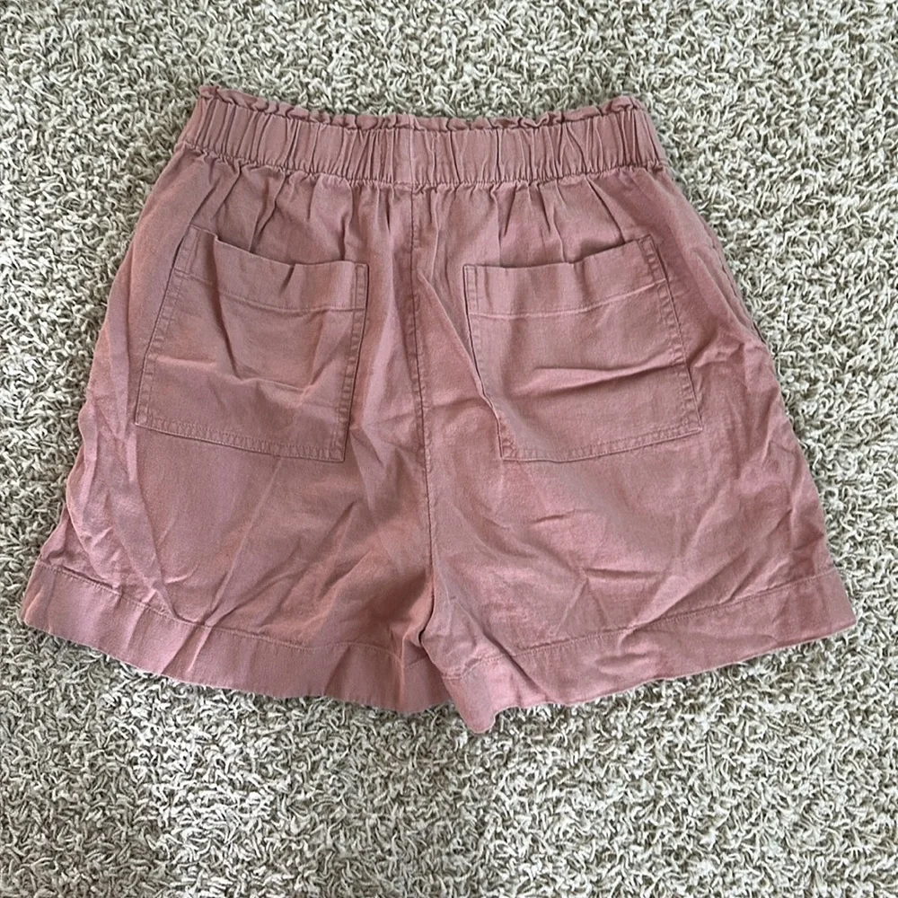 LOFT Women’s XS Pink Shorts With Pockets - Picture 2 of 3